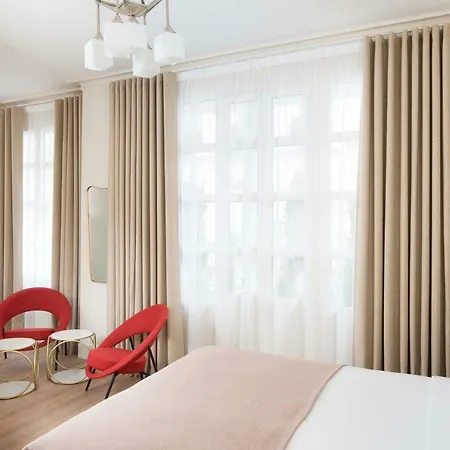 Hotel Celeste Batignolles Montmartre Paris